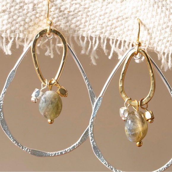 New Natural Life Earrings ! Gorg! ❤️❤️❤️ - Picture 3 of 7